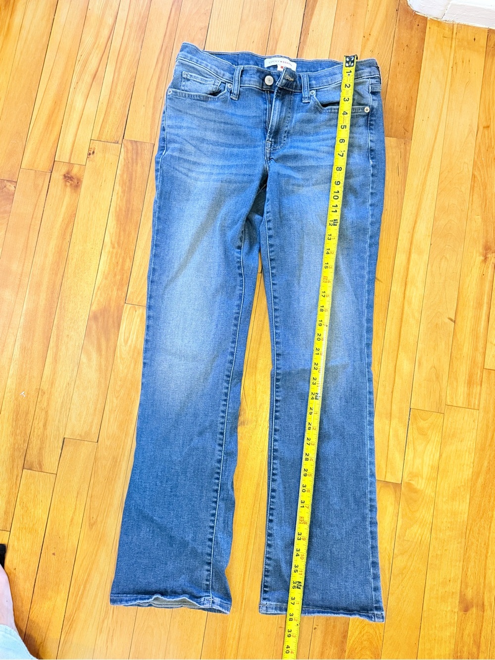 Lucky Brand Sweet Mid Rise Bootcut Jeans Size 4/27R Medium Wash Denim